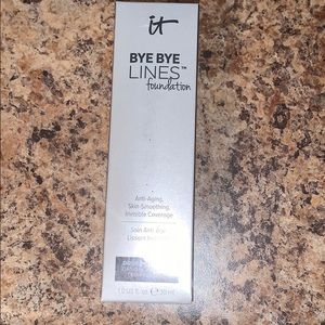 New In Box IT Cosmetics Bye Bye Lines